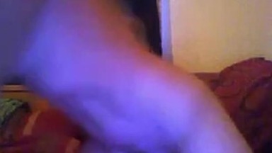 Bella MILF si masturba in webcam