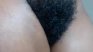Spettacolo peloso in webcam di un amatoriale africano