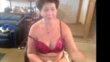 Donne mature dai grossi seni in webcam