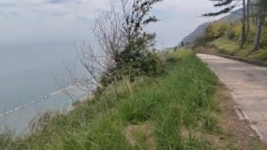 Tormentato Sentiero per la spiaggia nudista. Parte 1