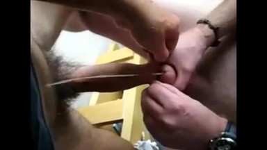 Video amatoriale per adulti: frotta con sperma nel prepuzio