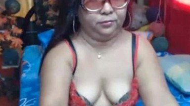 MILF BBW asiatico su webcam